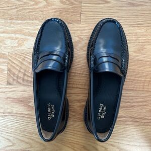 NWOT WOMENS WHITNEY SUPER LUG WEEJUNS LOAFER
